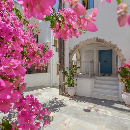 Honey & Cinnamon Luxury Suite Naxos City Exterior photo