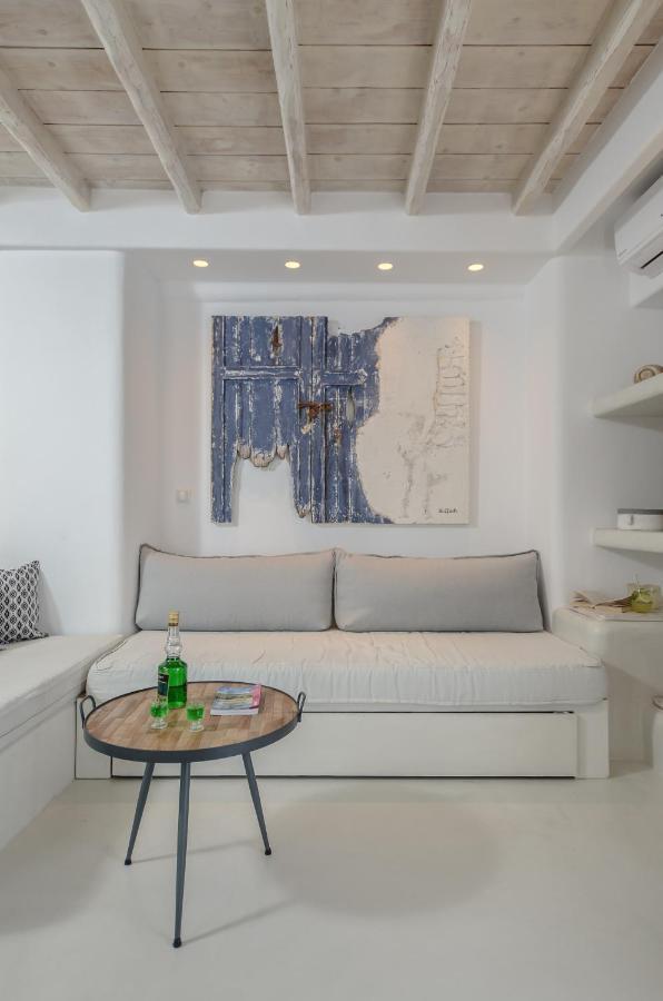 Honey & Cinnamon Luxury Suite Naxos City Exterior photo