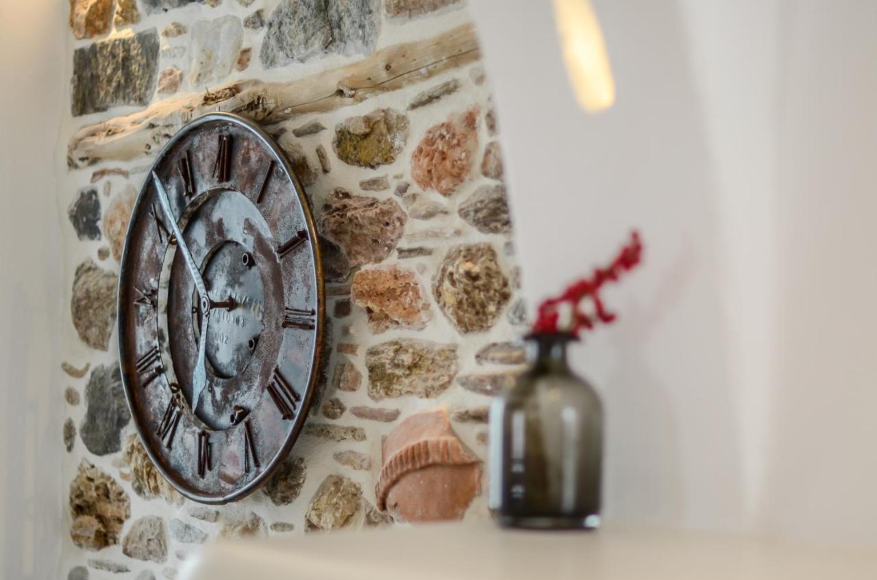Honey & Cinnamon Luxury Suite Naxos City Exterior photo