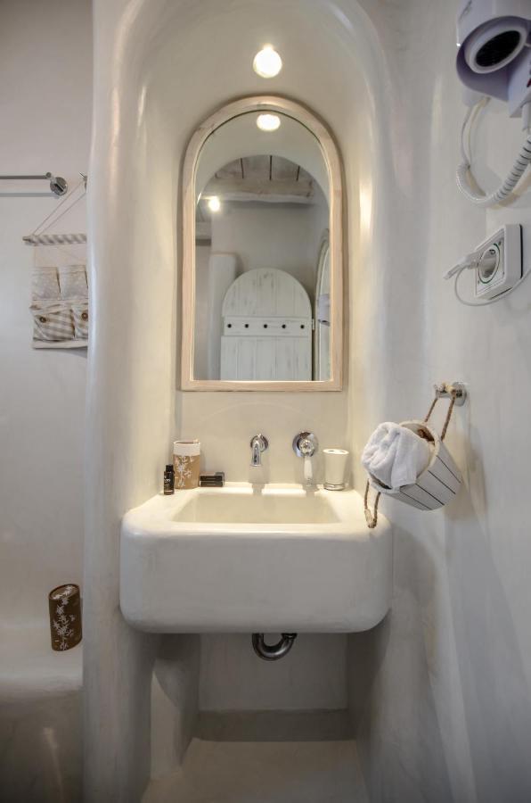 Honey & Cinnamon Luxury Suite Naxos City Exterior photo